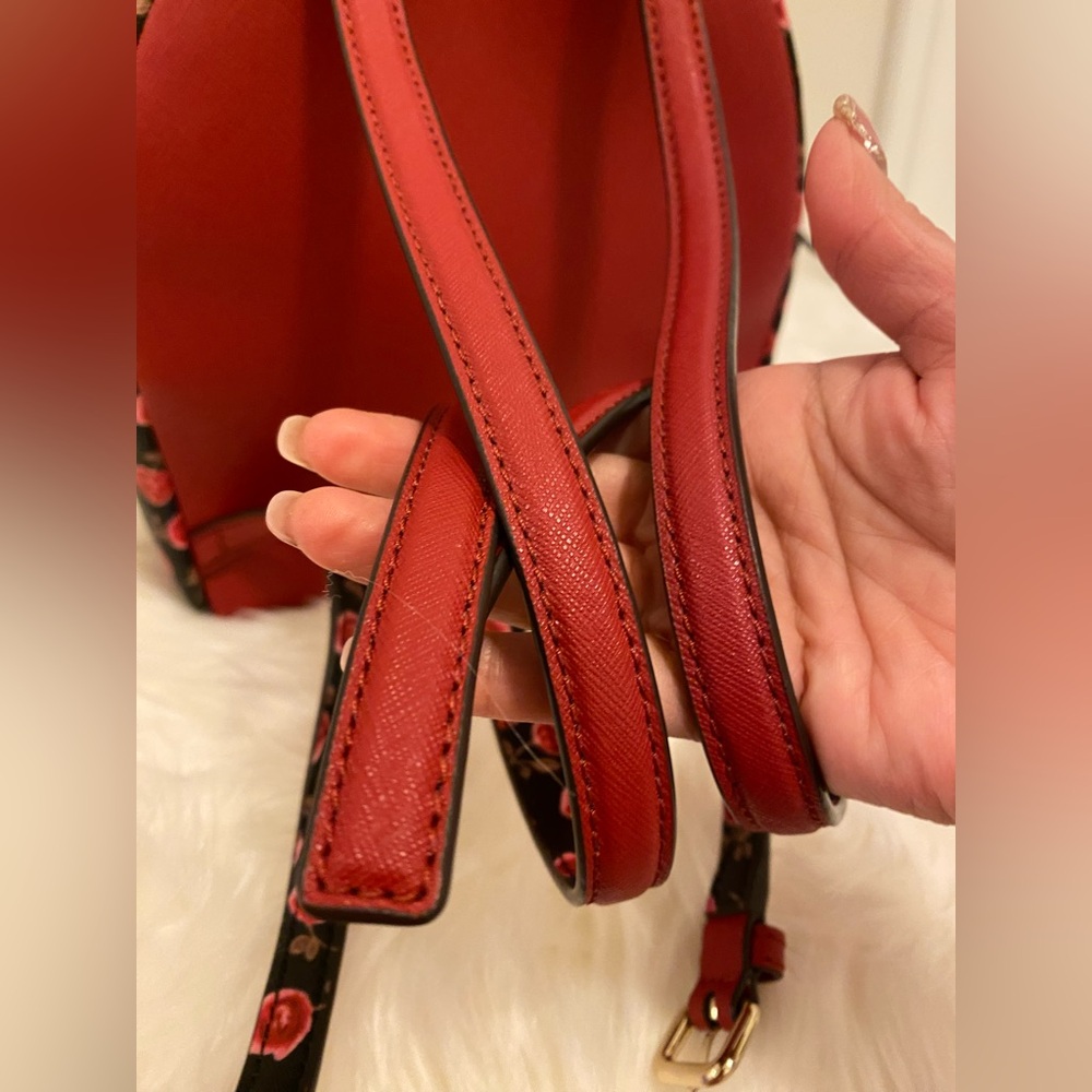 PRACTICALLY NEW: AUTHENTIC KATE SPADE LAUREL HAZY SAMMY ROSE FLORAL BACKPACK - Picture 14 of 15